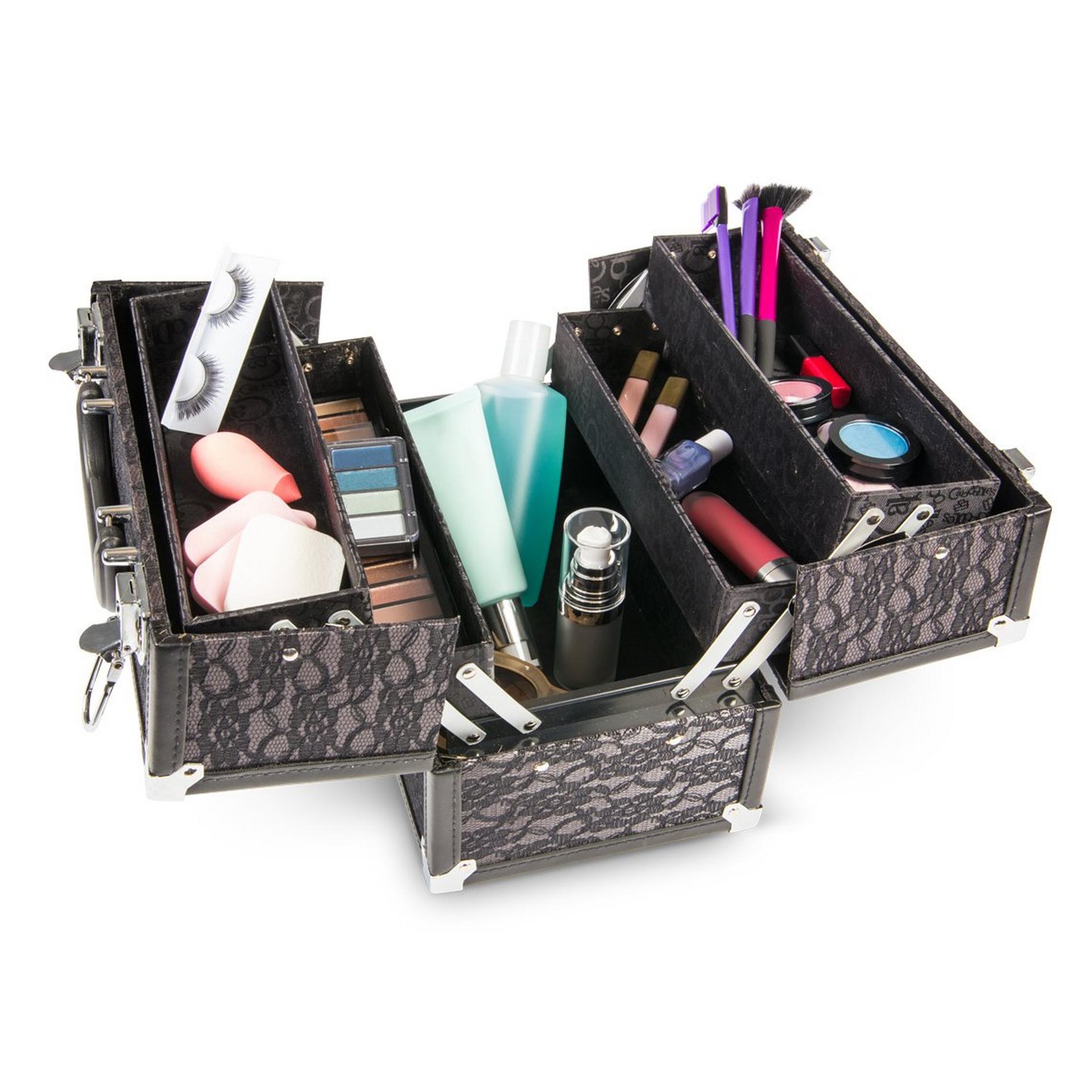 Medium Make Me Over Train Case | Caboodles®